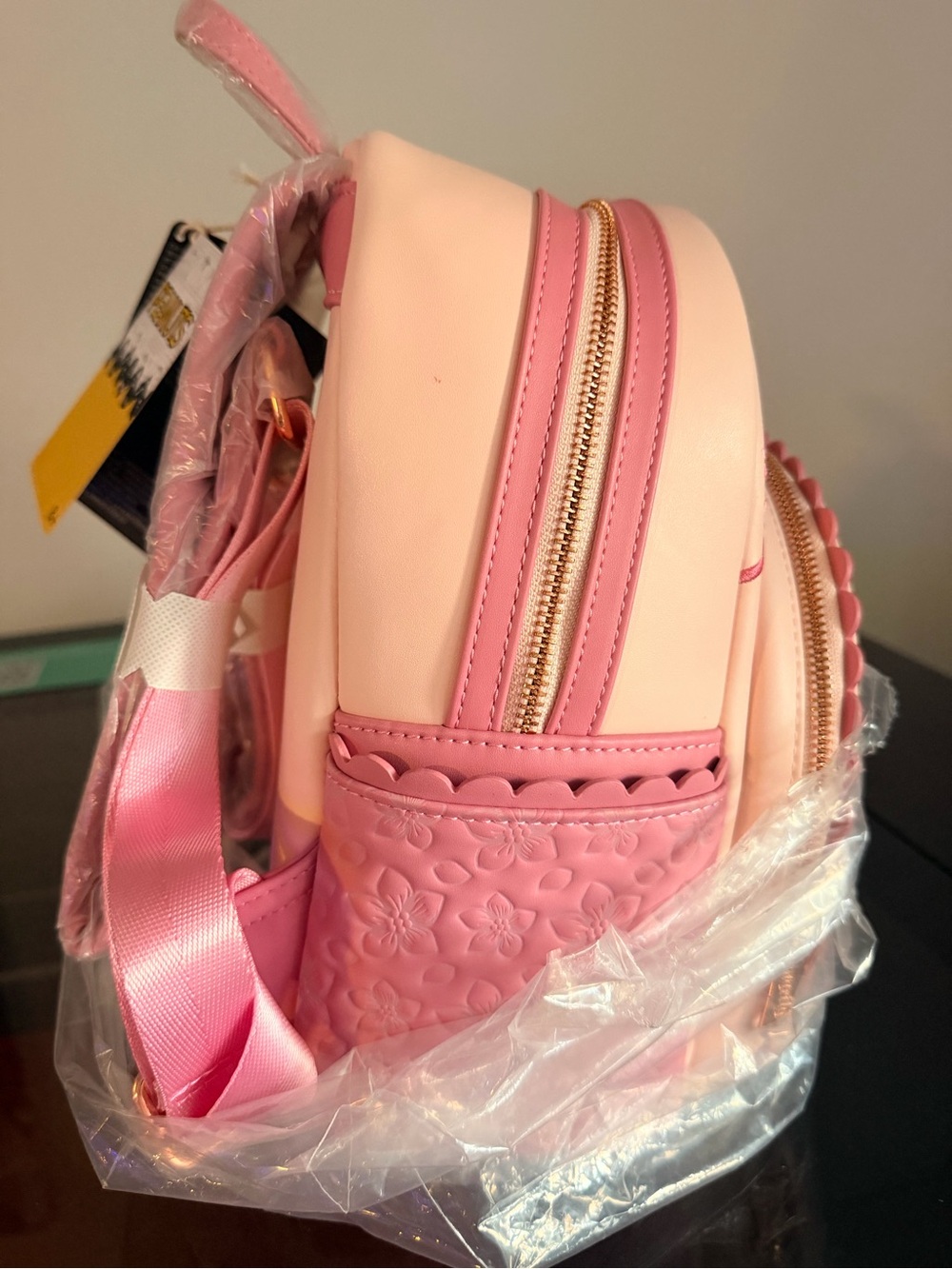 Loungefly NWT Snoopy Cherry Blossom Embroidered Backpack Pink - Picture 3 of 9